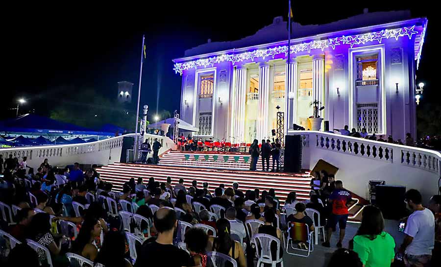 Acender das luzes e Cantata de Natal abrem programação do Fim de Ano da Família na noite deste domingo no Palácio Rio Branco
