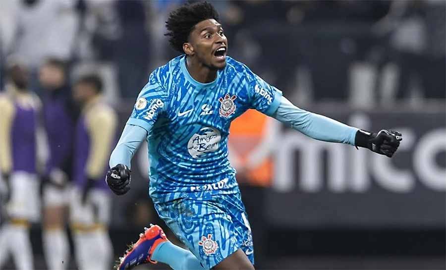 Fora do Corinthians? Hugo Souza entra no radar do Milan