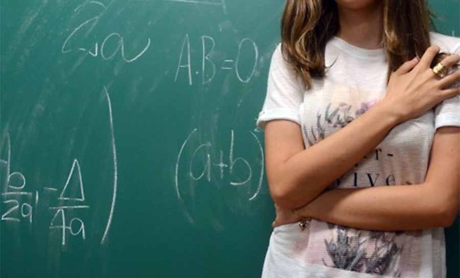 Professor e diretor são afastados por suspeita de assédio a alunas no interior do Acre