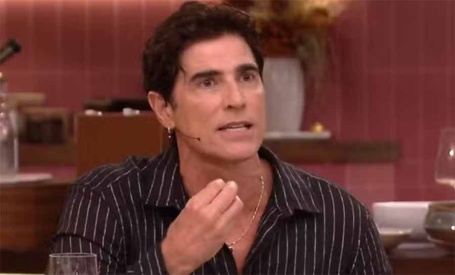 Reynaldo Gianecchini admite “ranço” de fãs exigentes para fotos