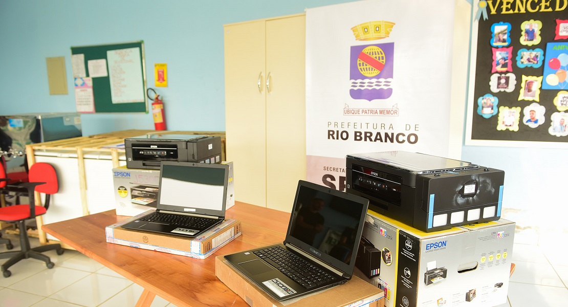 Entrega_dos_equipamentos_da_Associação_Cristã_ACALFA._Local_Sede_da_Associação_CRISTÃ_ALFA_Fotos_Assis_Lima_4.jpg